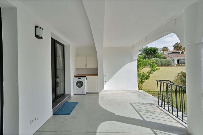 Image No.13-3 Bed Townhouse for sale