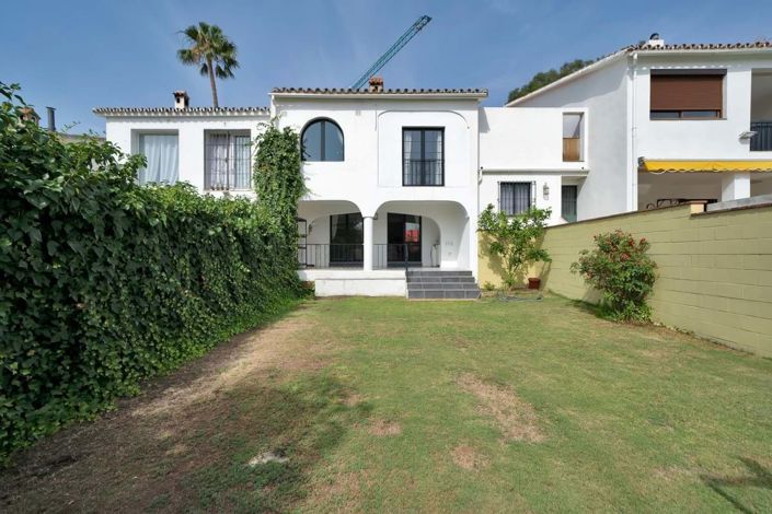 Image No.2-3 Bed Townhouse for sale