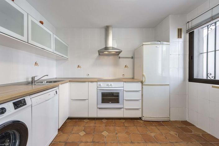 Image No.25-3 Bed Apartment for sale