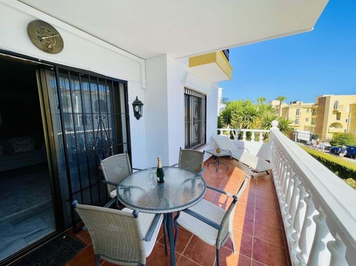 Image No.18-2 Bed Apartment for sale