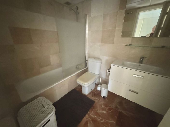 Image No.8-2 Bed Apartment for sale