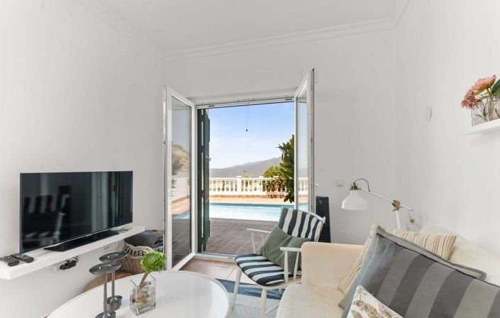 Image No.10-3 Bed Townhouse for sale