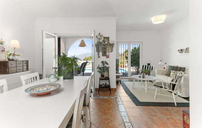 Image No.11-3 Bed Townhouse for sale
