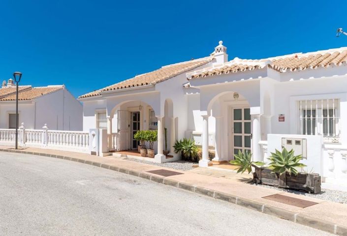 Image No.2-3 Bed Townhouse for sale