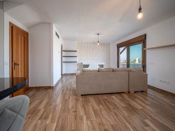 Image No.9-3 Bed Villa for sale