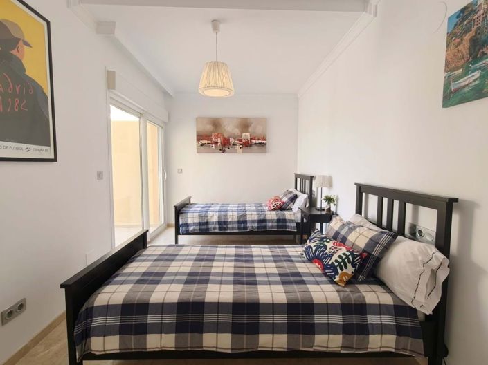 Image No.19-3 Bed Apartment for sale