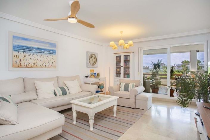Image No.3-Appartement de 2 chambres à vendre à Estepona