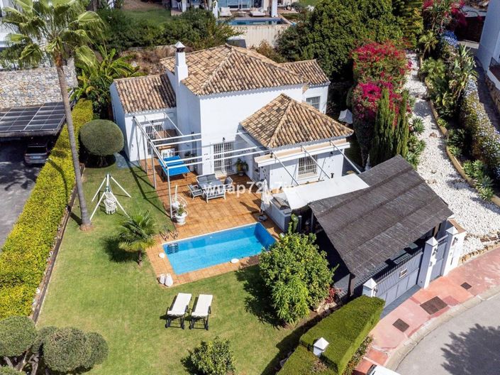 Image No.3-Villa de 4 chambres à vendre à Marbella