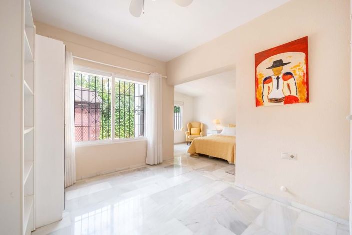 Image No.19-4 Bed Villa for sale