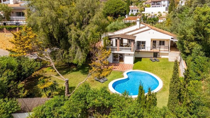 Image No.2-4 Bed Villa for sale