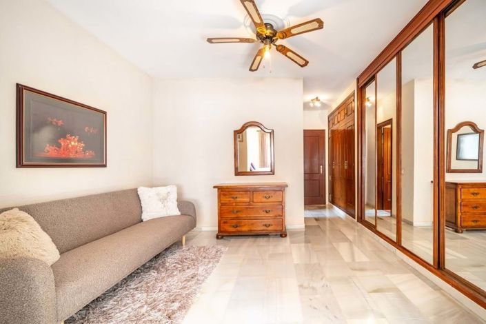 Image No.26-4 Bed Villa for sale