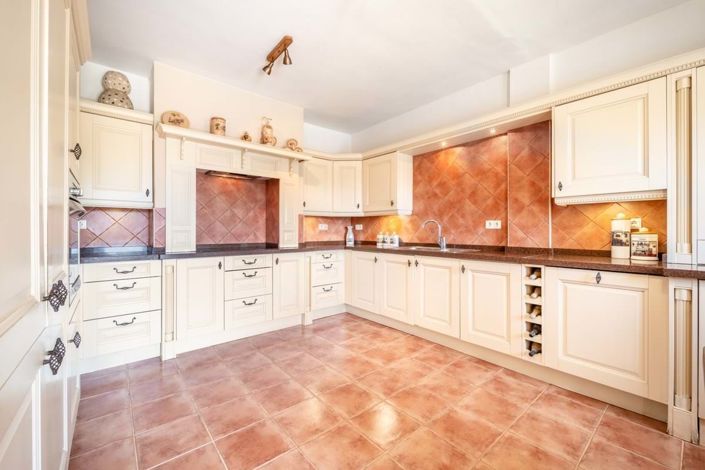 Image No.5-4 Bed Villa for sale