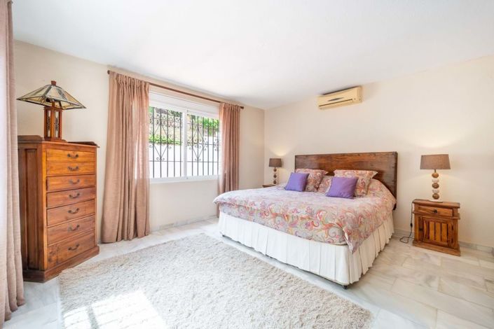 Image No.6-4 Bed Villa for sale