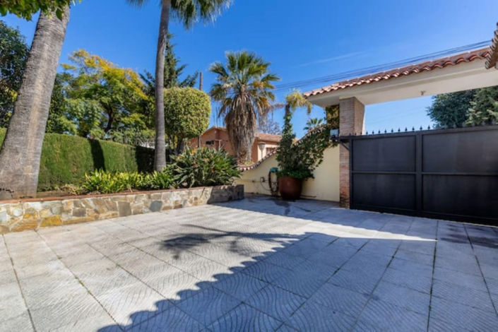 Image No.22-5 Bed Villa for sale