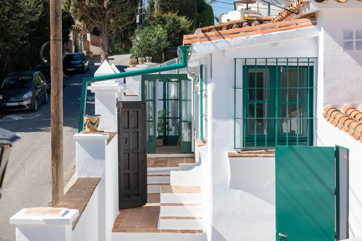 Image No.48-5 Bed Villa for sale