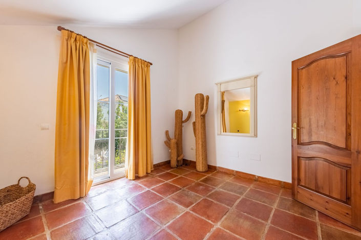 Image No.17-3 Bed Villa for sale