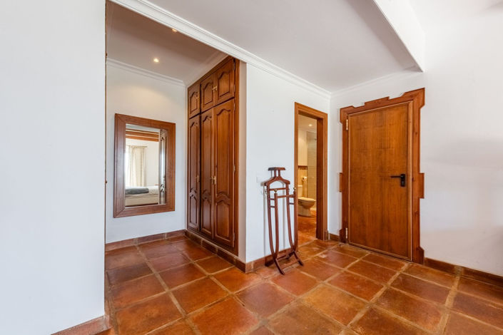 Image No.18-3 Bed Villa for sale