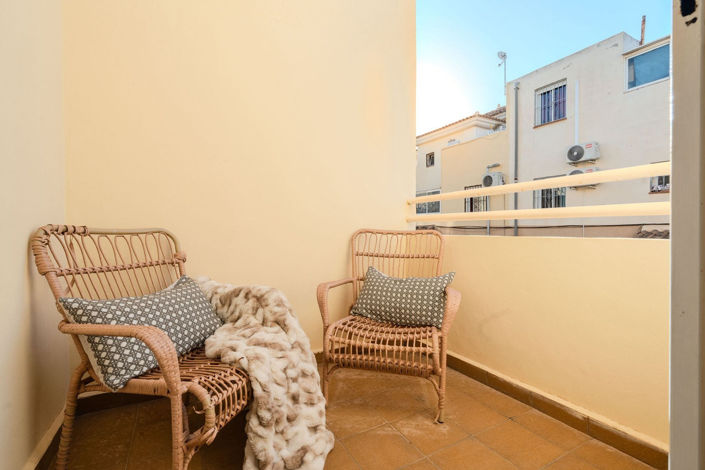 Image No.18-3 Bed Townhouse for sale