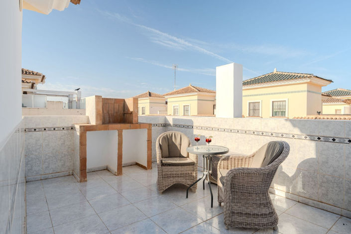 Image No.29-3 Bed Townhouse for sale