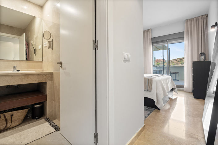 Image No.11-2 Bed Apartment for sale