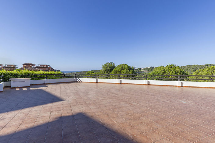 Image No.21-2 Bed Apartment for sale