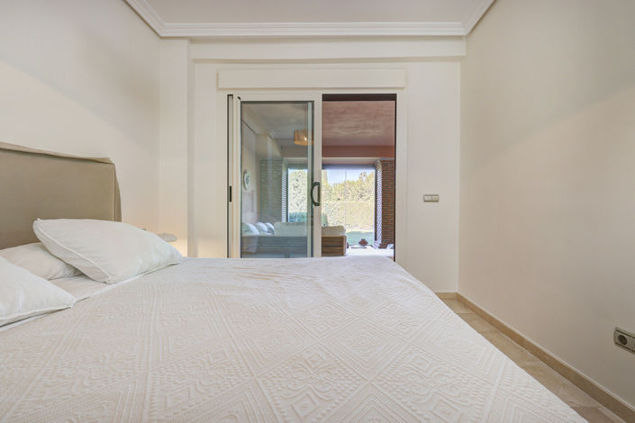 Image No.40-2 Bed Apartment for sale