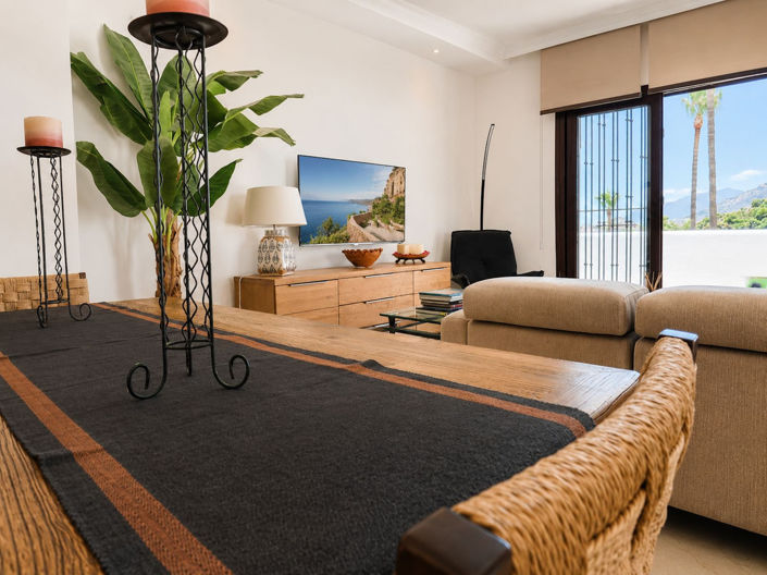 Image No.4-4 Bed Townhouse for sale
