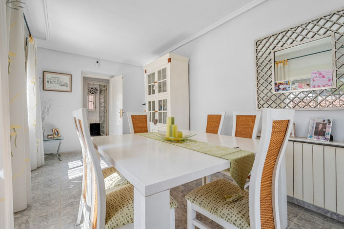 Image No.18-4 Bed Villa for sale