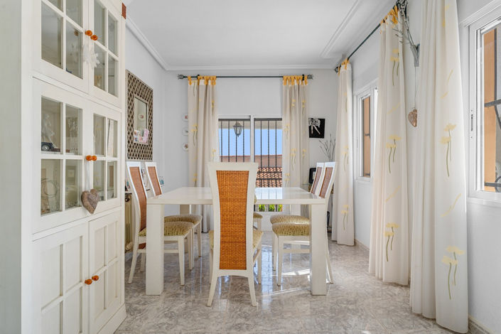 Image No.19-4 Bed Villa for sale