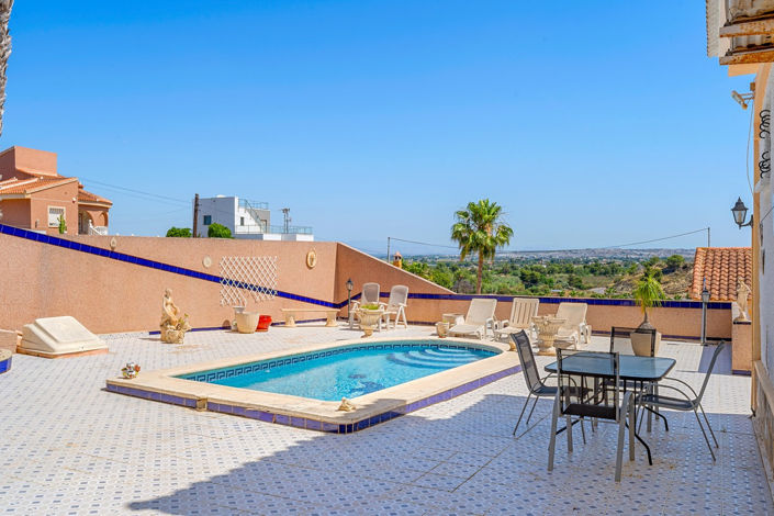 Image No.4-4 Bed Villa for sale