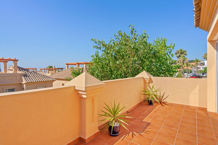 Image No.35-3 Bed Semi-Detached for sale