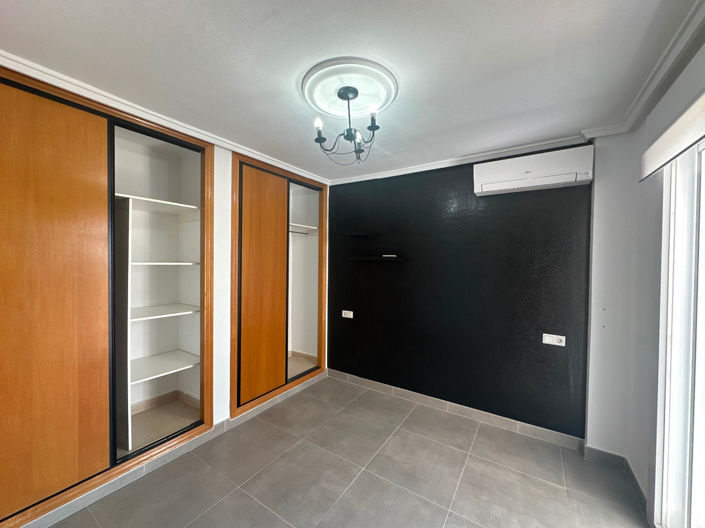 Image No.30-3 Bed Apartment for sale