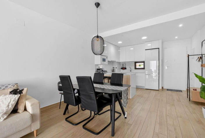 Image No.16-2 Bed Apartment for sale