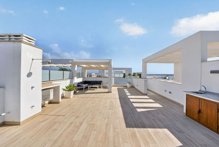 Image No.32-2 Bed Apartment for sale