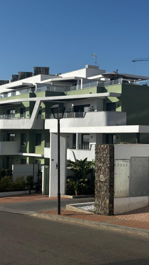 Image No.13-3 Bed Apartment for sale