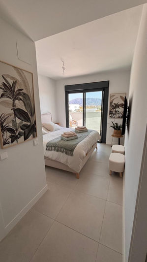 Image No.19-3 Bed Apartment for sale