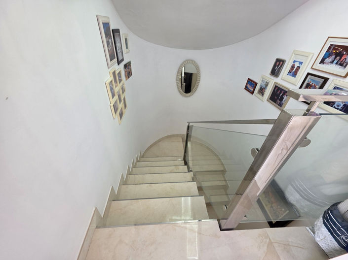 Image No.27-3 Bed Townhouse for sale