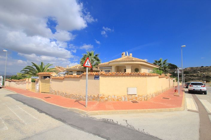 Image No.5-Villa de 5 chambres à vendre à Ciudad Quesada