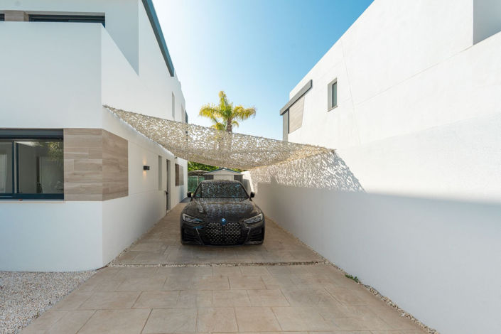Image No.32-4 Bed Semi-Detached for sale