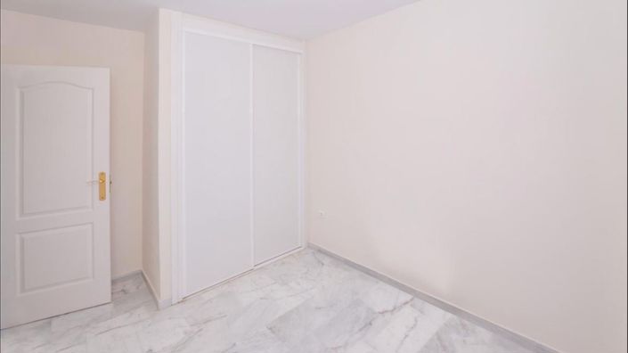 Image No.16-3 Bed Apartment for sale