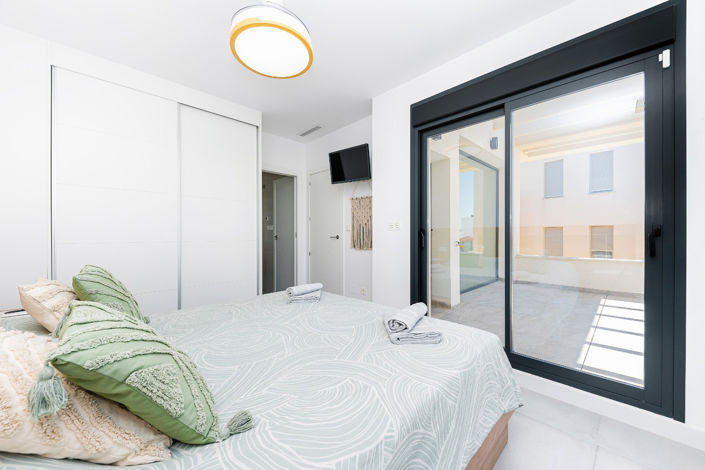Image No.10-3 Bed Villa for sale
