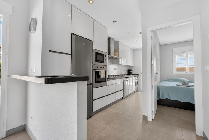 Image No.13-3 Bed Townhouse for sale