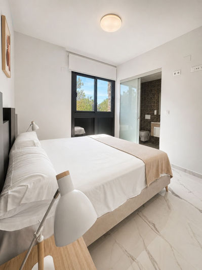 Image No.8-2 Bed Apartment for sale