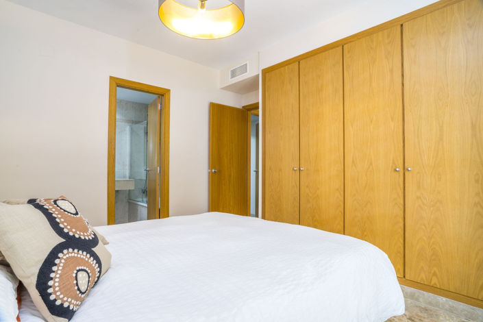 Image No.21-2 Bed Apartment for sale
