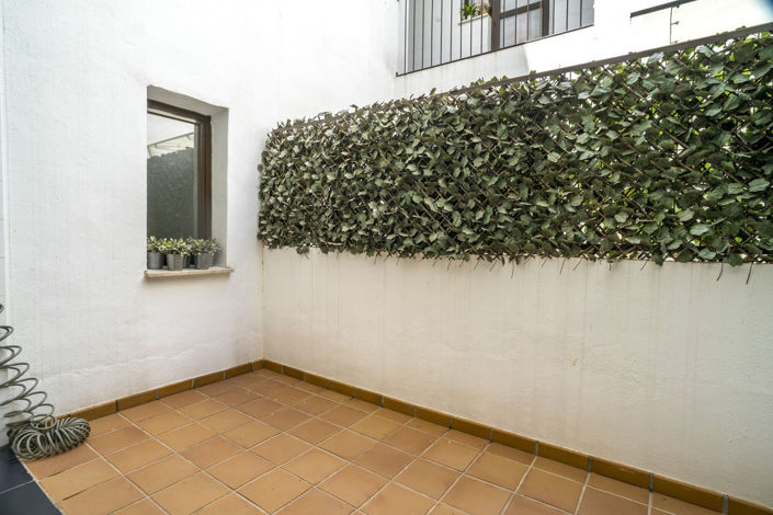 Image No.34-2 Bed Apartment for sale