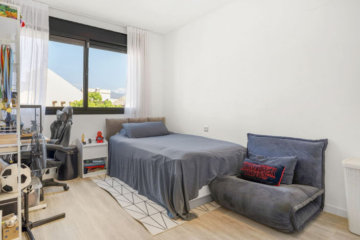 Image No.17-4 Bed Semi-Detached for sale