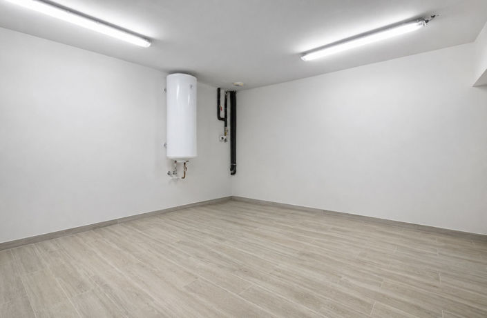 Image No.33-4 Bed Semi-Detached for sale