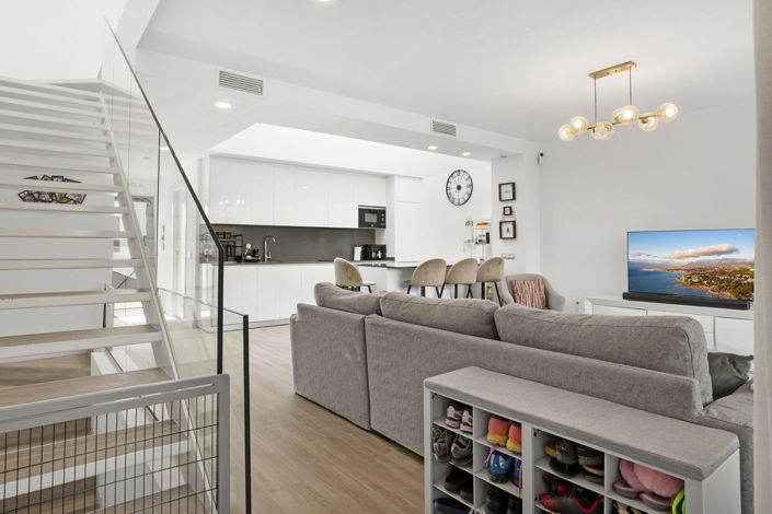 Image No.8-4 Bed Semi-Detached for sale