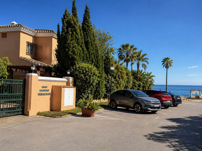 Image No.23-3 Bed Semi-Detached for sale