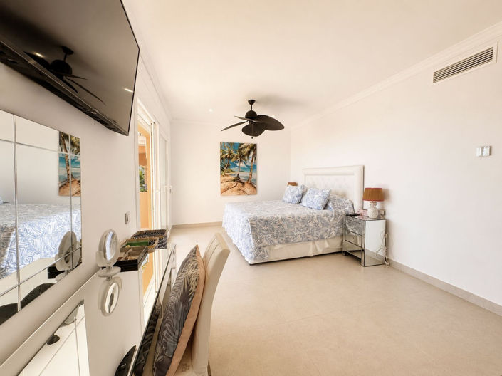 Image No.27-3 Bed Semi-Detached for sale